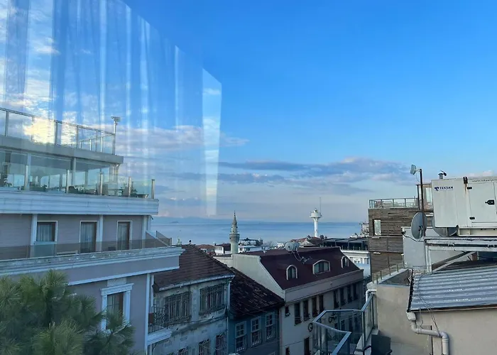 Apex Hotel